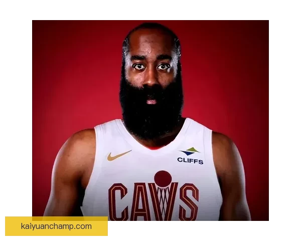 詹姆斯五项数据登顶历史首位 41分11篮板1米85后卫复制哈登壮举